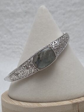 Malagasy Labradorite Silver Toned Filigree Bangle Bracelet